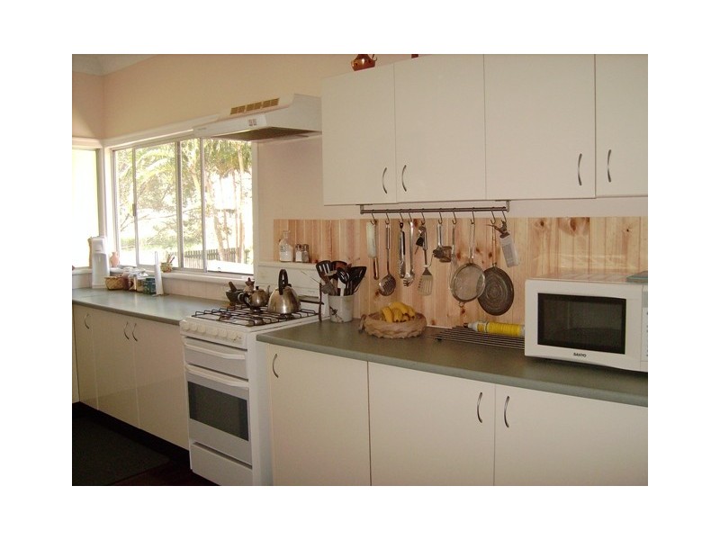 36 Francis Road, Macleay Island QLD 4184