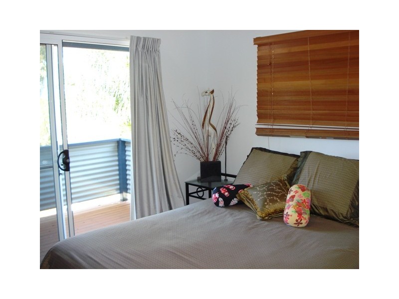 10 Kilto Lane, Macleay Island QLD 4184