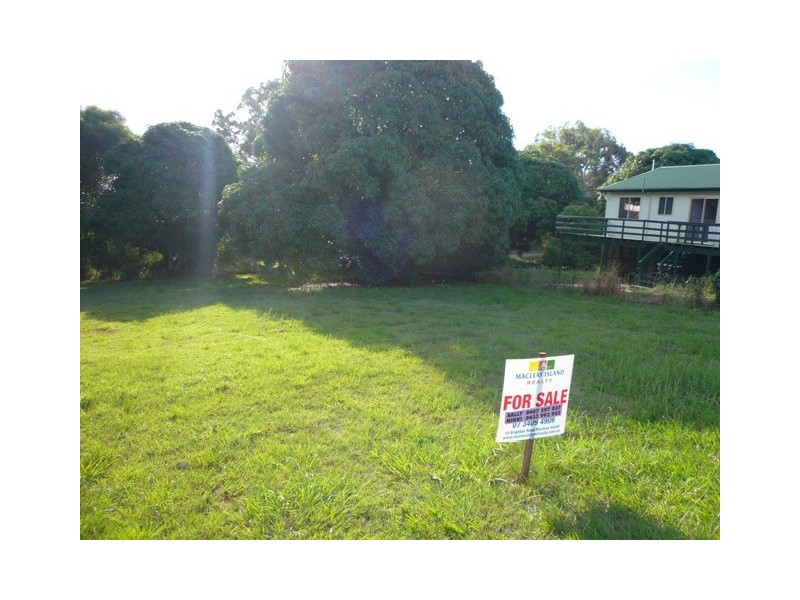 7 Michael Street, Macleay Island QLD 4184