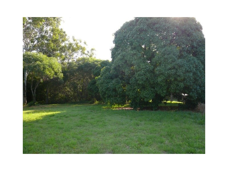 7 Michael Street, Macleay Island QLD 4184