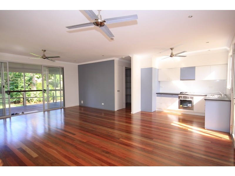 20 Tingara Street, Macleay Island QLD 4184