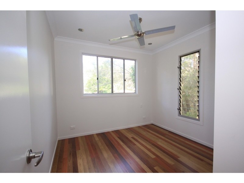 20 Tingara Street, Macleay Island QLD 4184