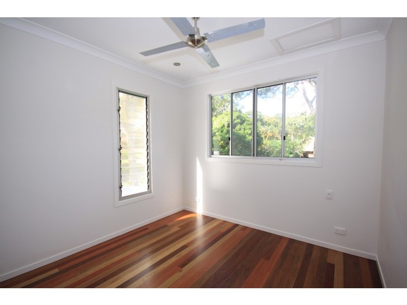 20 Tingara Street, Macleay Island QLD 4184
