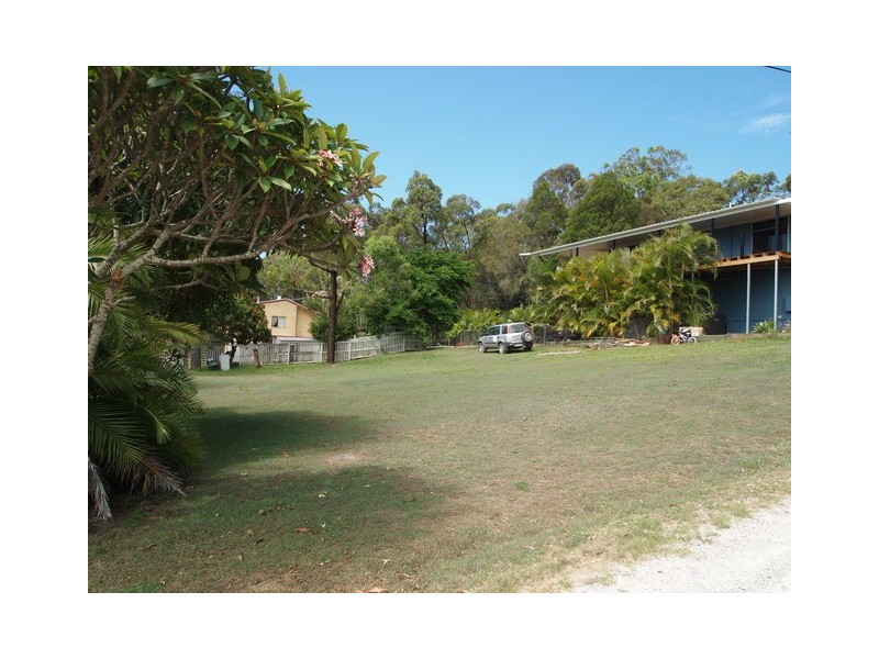35 Kalara Street, Macleay Island QLD 4184