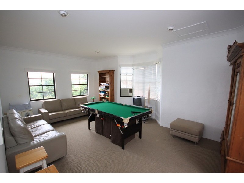 8 Emily Crescent, Macleay Island QLD 4184