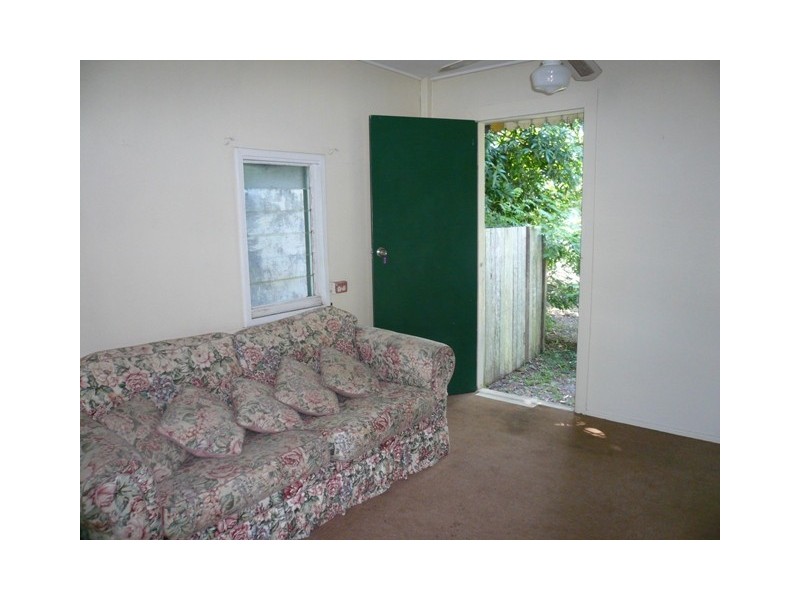 27 Noon-Muckle Street, Macleay Island QLD 4184