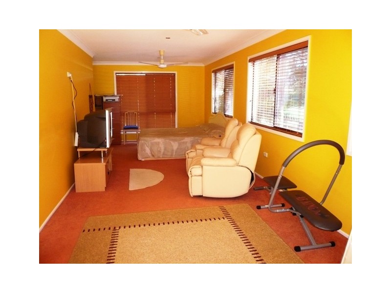 15 Kalara Street, Macleay Island QLD 4184