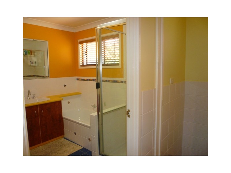 15 Kalara Street, Macleay Island QLD 4184