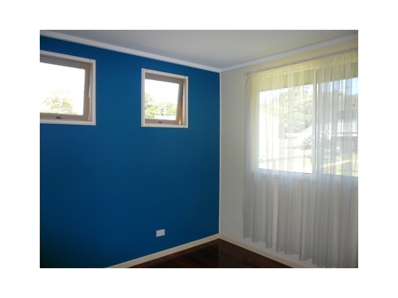 7 Lake Street, Macleay Island QLD 4184