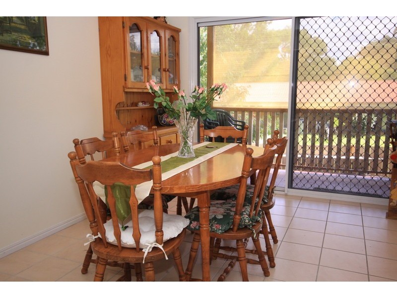 10  Dalpura Street, Macleay Island QLD 4184