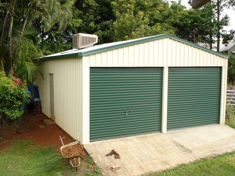 19 Pine Avenue, Lamb Island QLD 4184