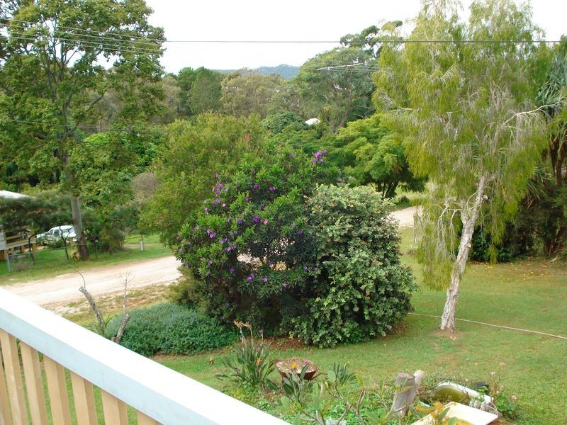 19 Pine Avenue, Lamb Island QLD 4184