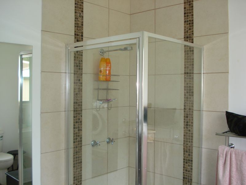 19 Pine Avenue, Lamb Island QLD 4184