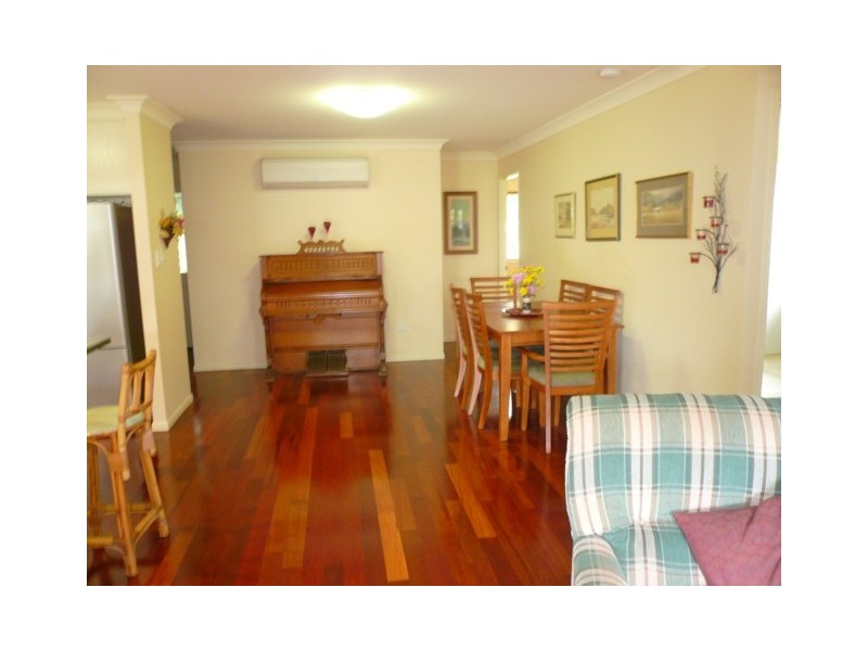 5 Arthur Street, Macleay Island QLD 4184