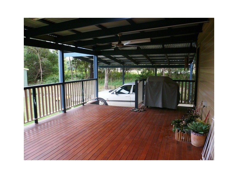 5 Arthur Street, Macleay Island QLD 4184