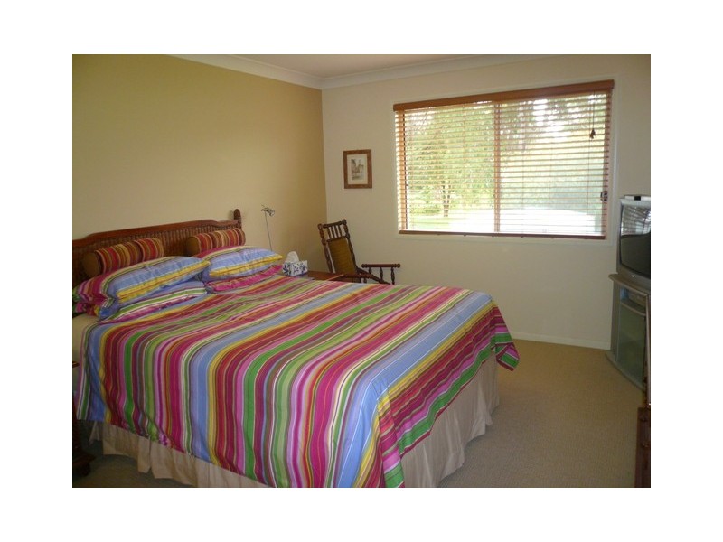 5 Arthur Street, Macleay Island QLD 4184