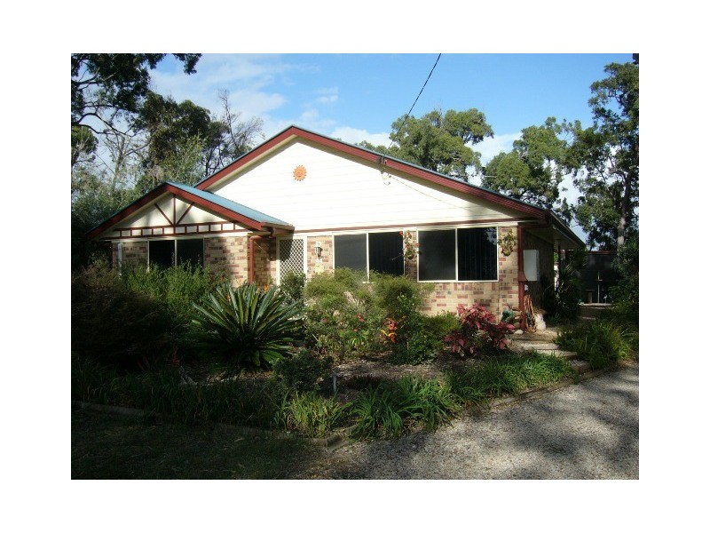 44 Calm Waters Crescent, Macleay Island QLD 4184