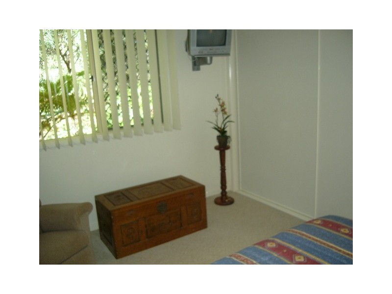 44 Calm Waters Crescent, Macleay Island QLD 4184