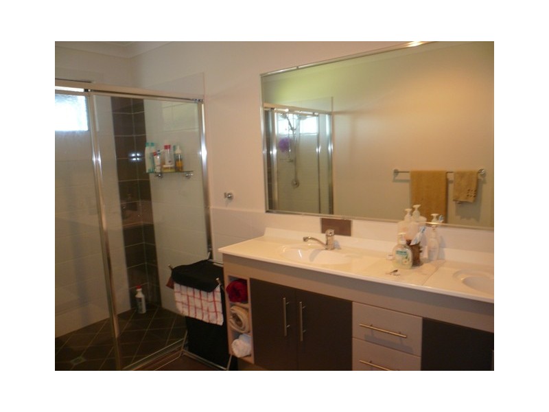 76 Coondooroopa Drive, Macleay Island QLD 4184