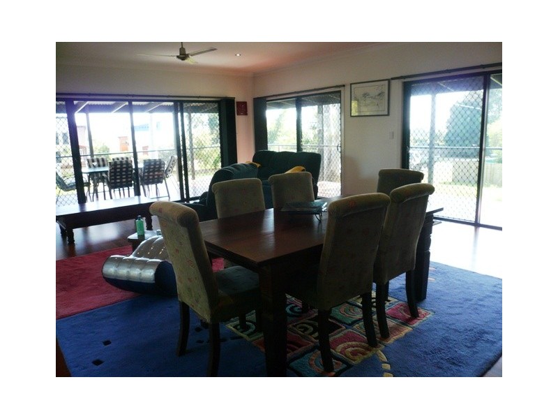 76 Coondooroopa Drive, Macleay Island QLD 4184