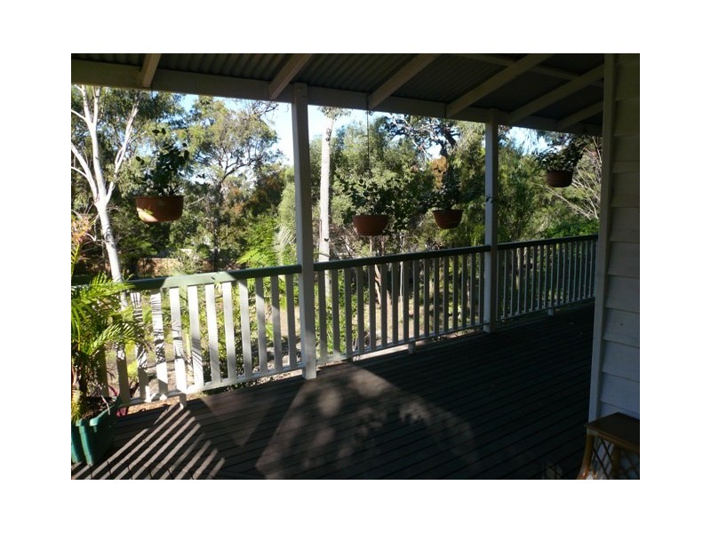 24 Warama Street, Macleay Island QLD 4184