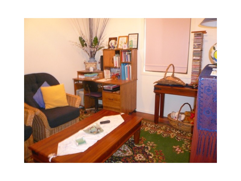 24 Warama Street, Macleay Island QLD 4184