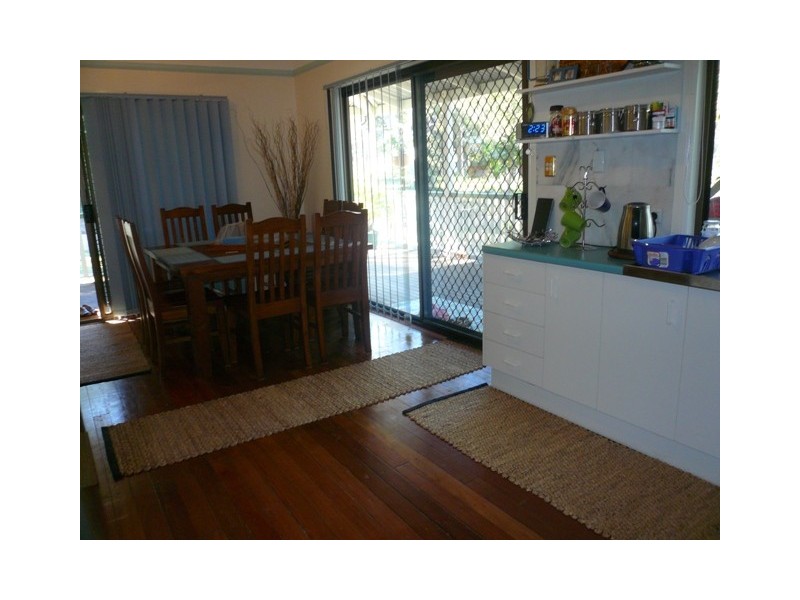 24 Warama Street, Macleay Island QLD 4184