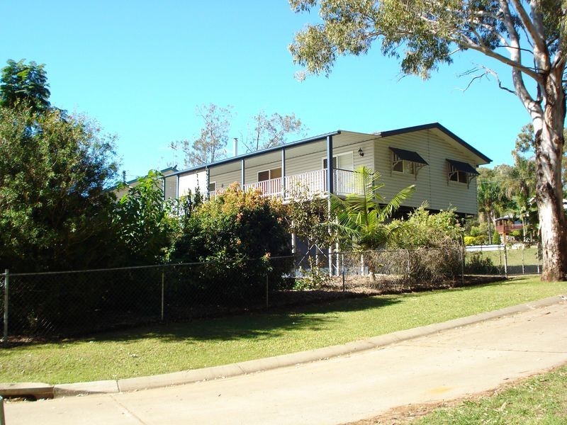 1 Link Street, Lamb Island QLD 4184