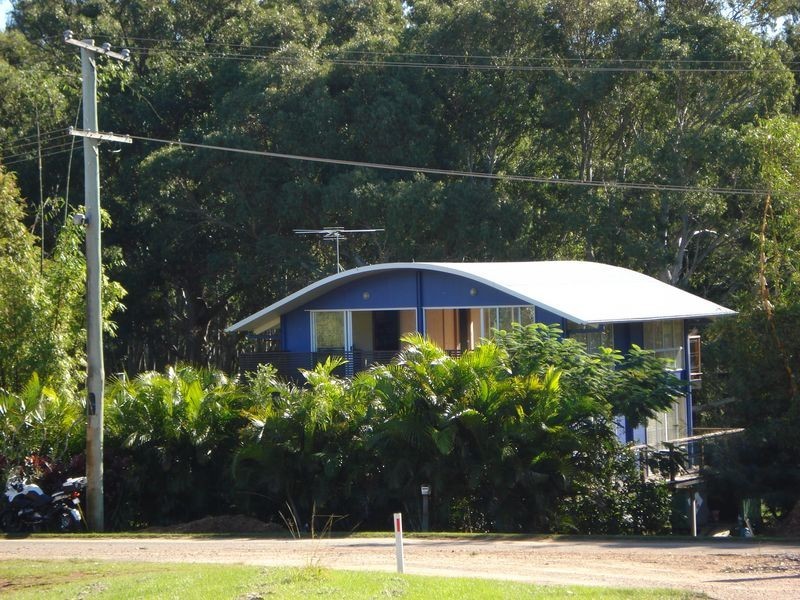 158 Lucas Drive, Lamb Island QLD 4184