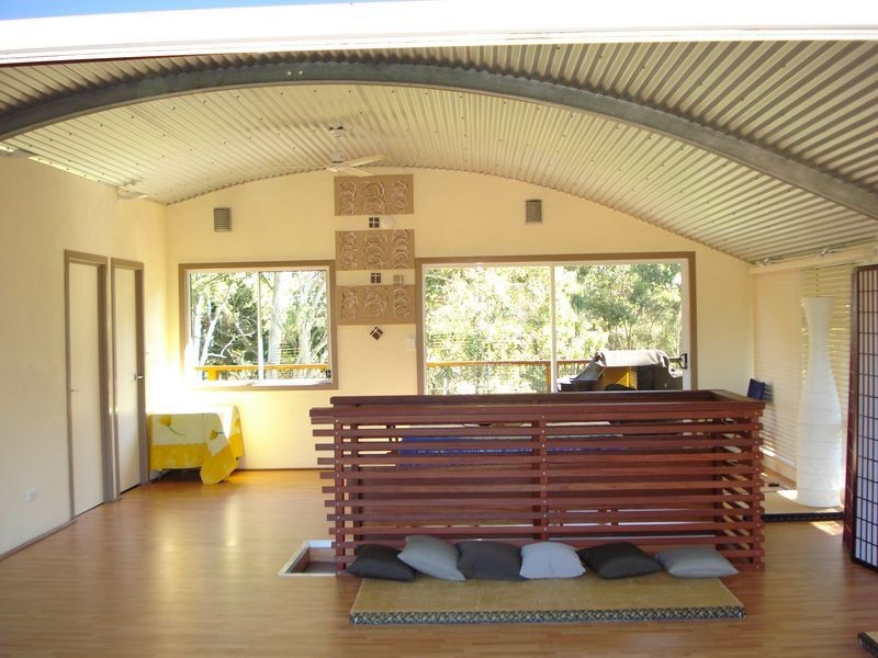 158 Lucas Drive, Lamb Island QLD 4184