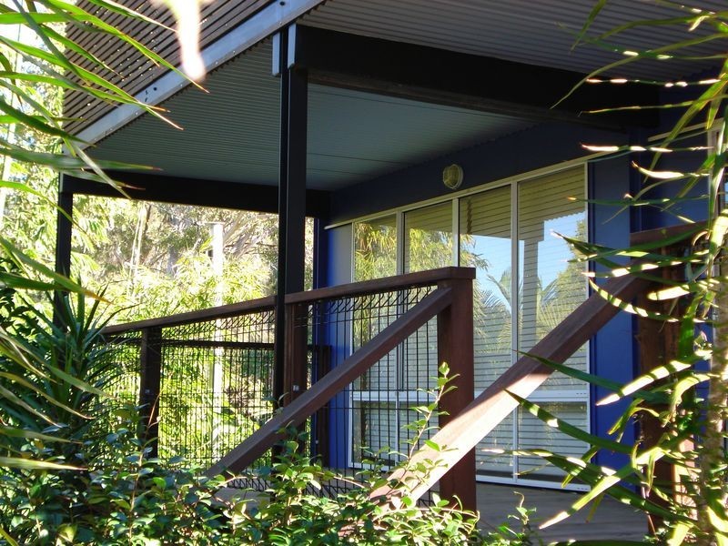 158 Lucas Drive, Lamb Island QLD 4184