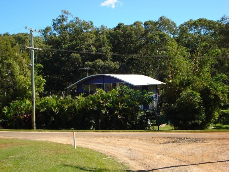 158 Lucas Drive, Lamb Island QLD 4184