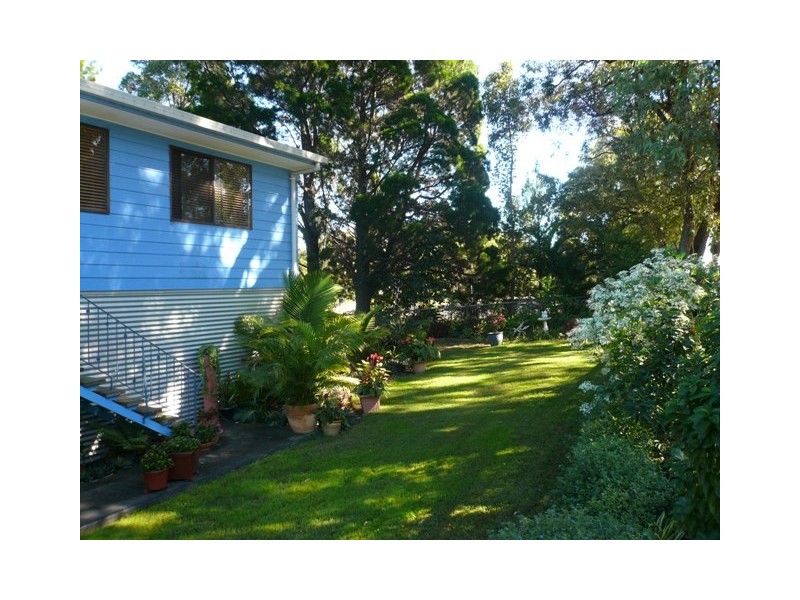 61 Lonicera Street, Macleay Island QLD 4184