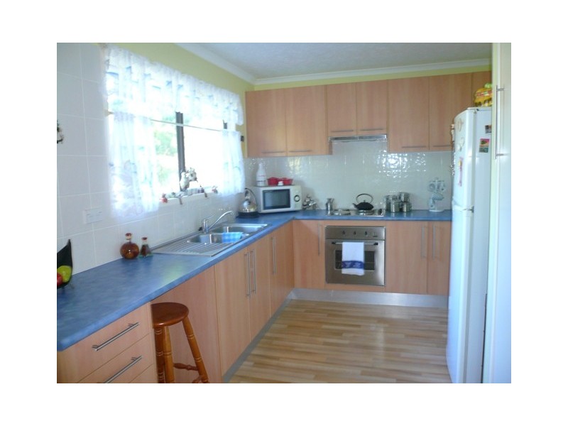 61 Lonicera Street, Macleay Island QLD 4184