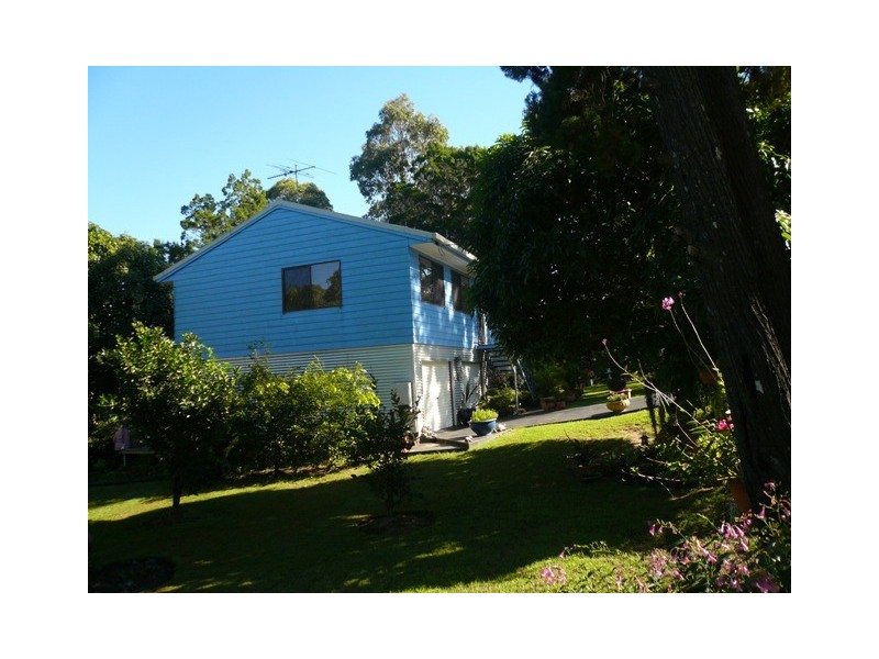 61 Lonicera Street, Macleay Island QLD 4184