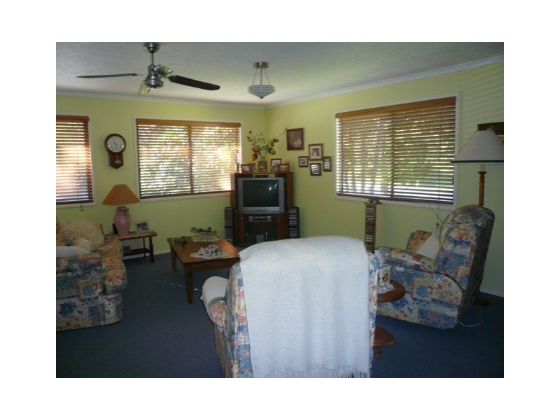 61 Lonicera Street, Macleay Island QLD 4184