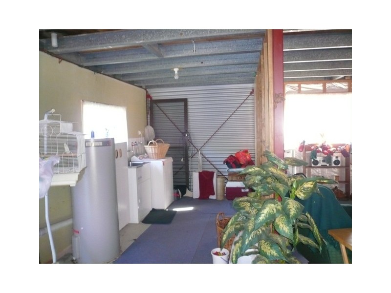 61 Lonicera Street, Macleay Island QLD 4184