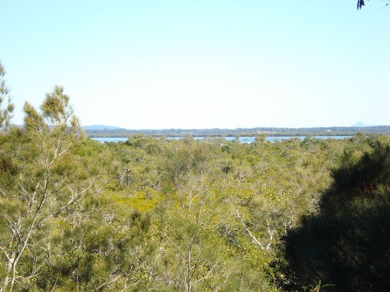 68 Treasure Island Avenue, Karragarra Island QLD 4184