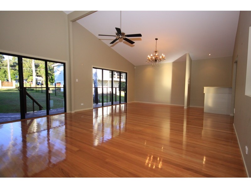 91 Coondooroopa Drive, Macleay Island QLD 4184