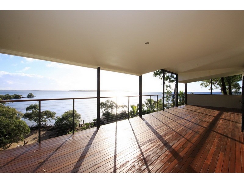 91 Coondooroopa Drive, Macleay Island QLD 4184