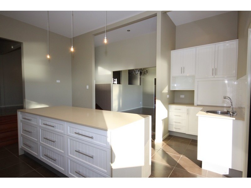 91 Coondooroopa Drive, Macleay Island QLD 4184