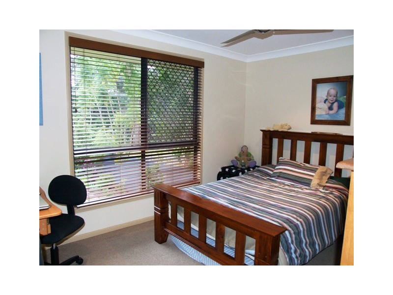 34 President Terrace, Macleay Island QLD 4184