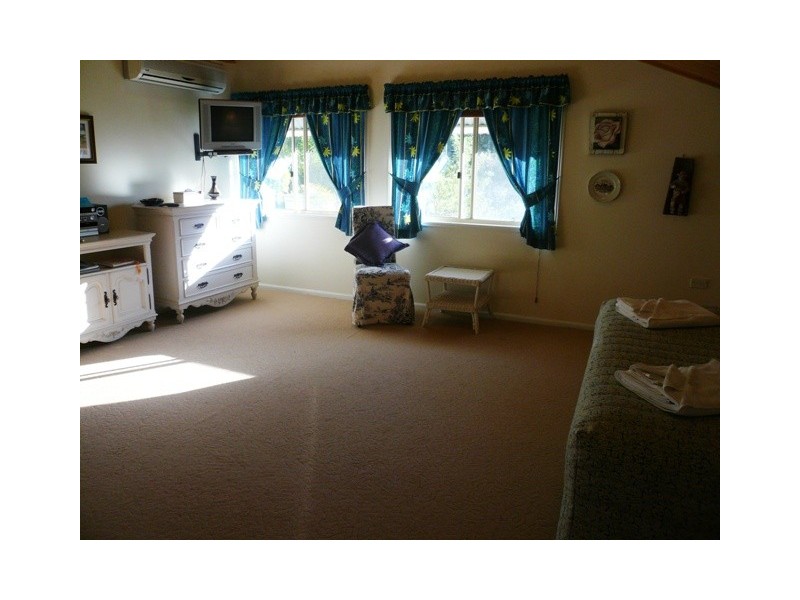 46 Beelong street, Macleay Island QLD 4184