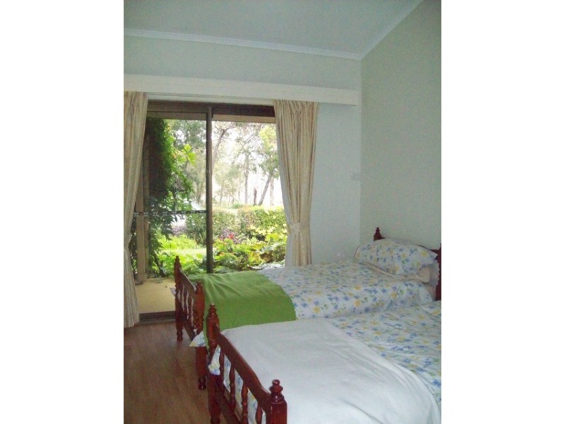 25 Benowa, Macleay Island QLD 4184