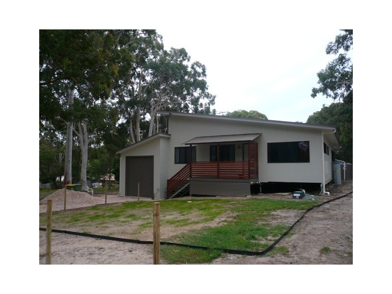 5 Panaroo Street, Macleay Island QLD 4184