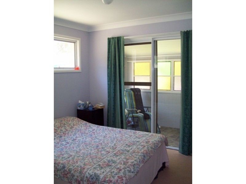 2 Wirralee St, Macleay Island QLD 4184
