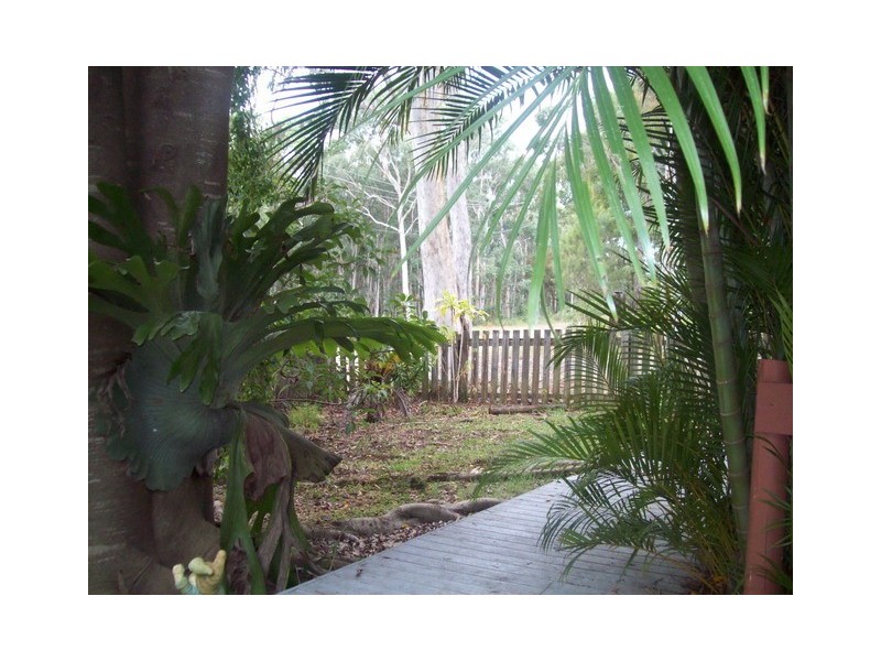 2 Wirralee St, Macleay Island QLD 4184