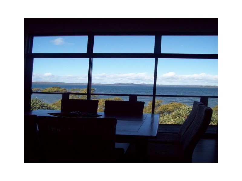 28 Coorong, Macleay Island QLD 4184