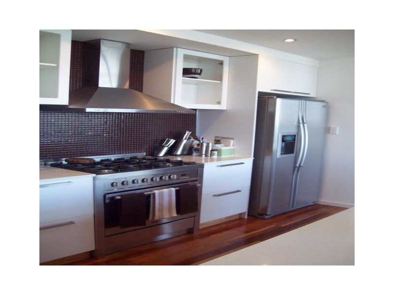 28 Coorong, Macleay Island QLD 4184