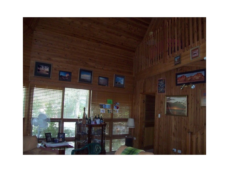 2-4 Eumina, Macleay Island QLD 4184